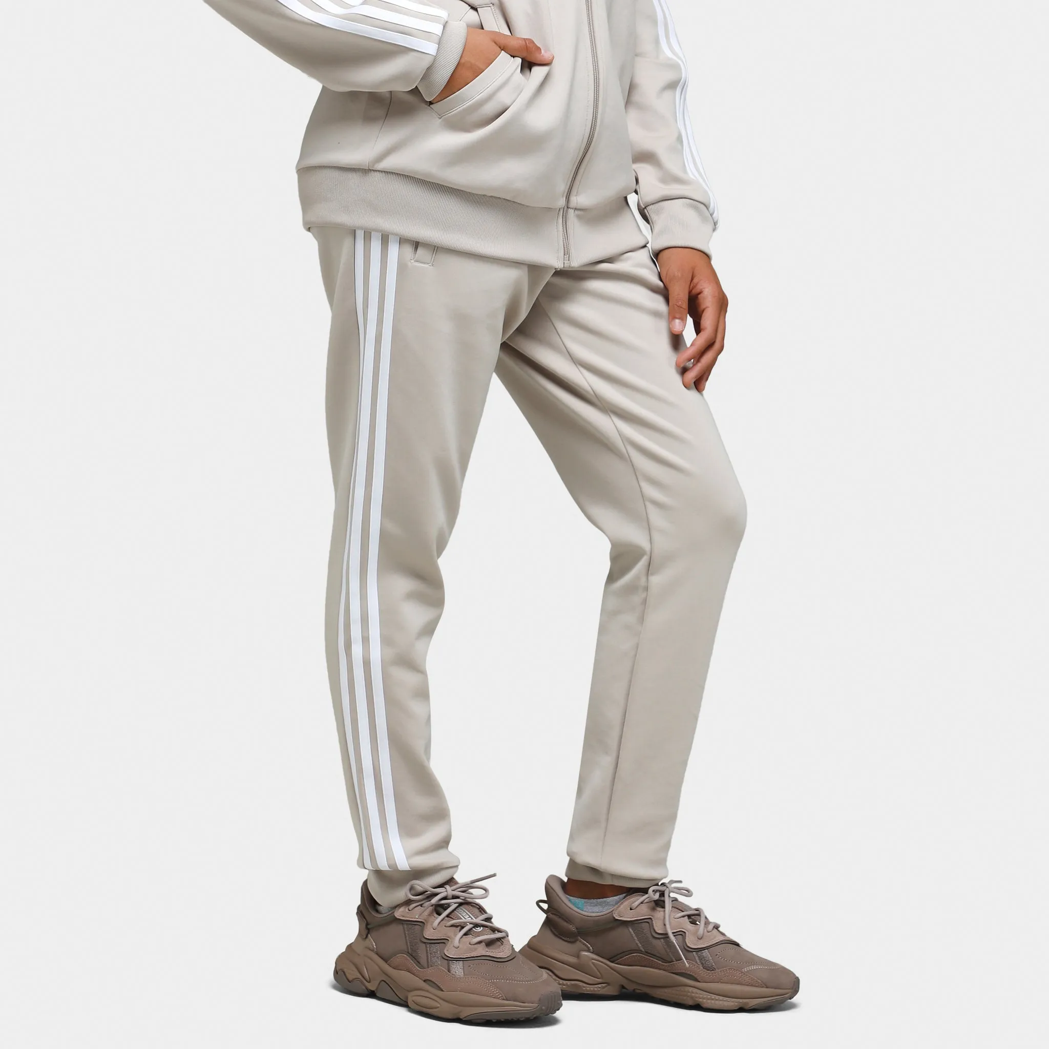 adidas Originals Women's Superstar Joggers / Wonder Beige