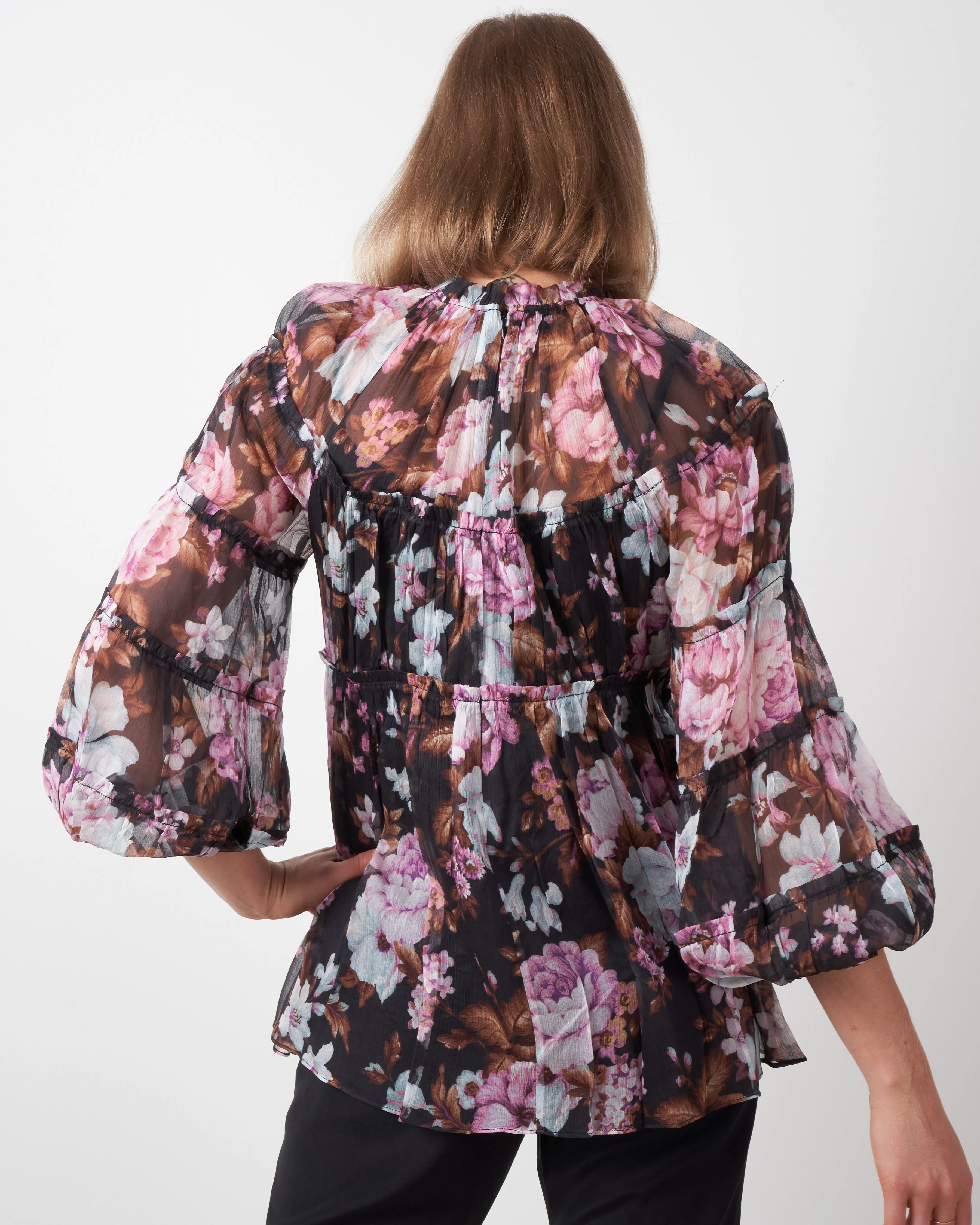 charm tiered blouse - black floral