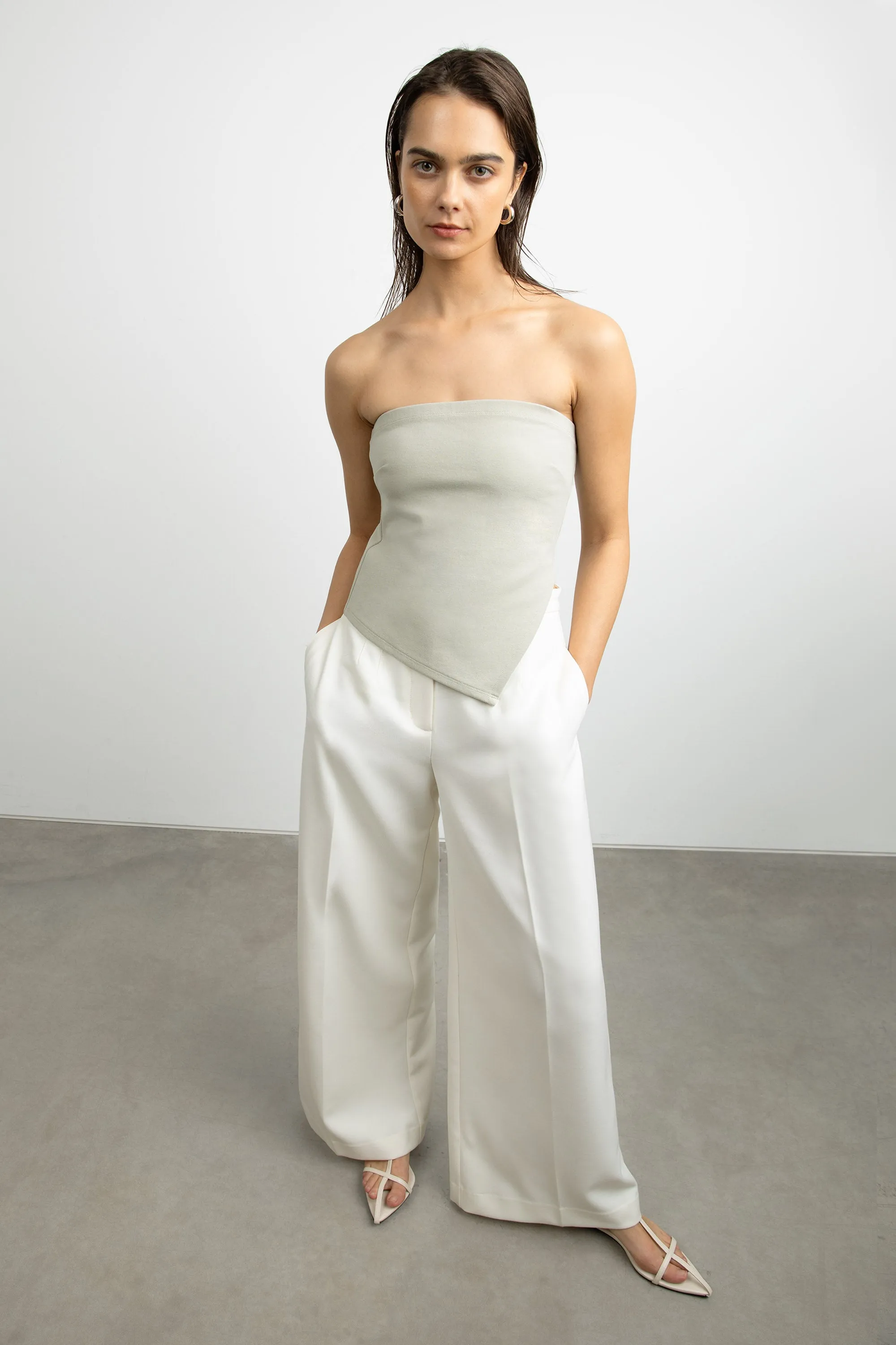 CROPPED TUBE TOP WITH SIDE SLIT