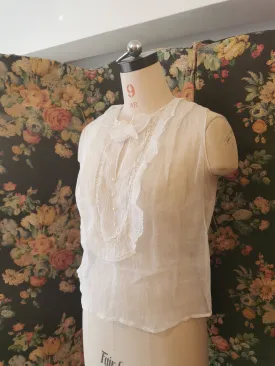 True Vintage 1900s Edwardian organza sleeveless blouse sheer silk pearl button up bow collar scoop neck lace trim frilly coquette UK 8 - 10